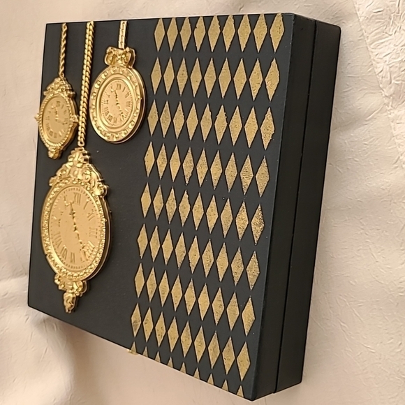 HANDCRAFTED & DECORATED GOLDEN CLOCKS WOODEN TRINKET BOX - Picture 7 of 10